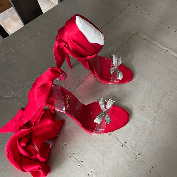 Christian Louboutin Red Heels with Bow and Silver Accents - Picture 5 of 13